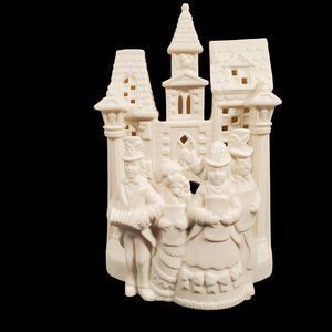 PARTYLITE Christmas Village Carolers Decorative Tealight Candle Holder P0204